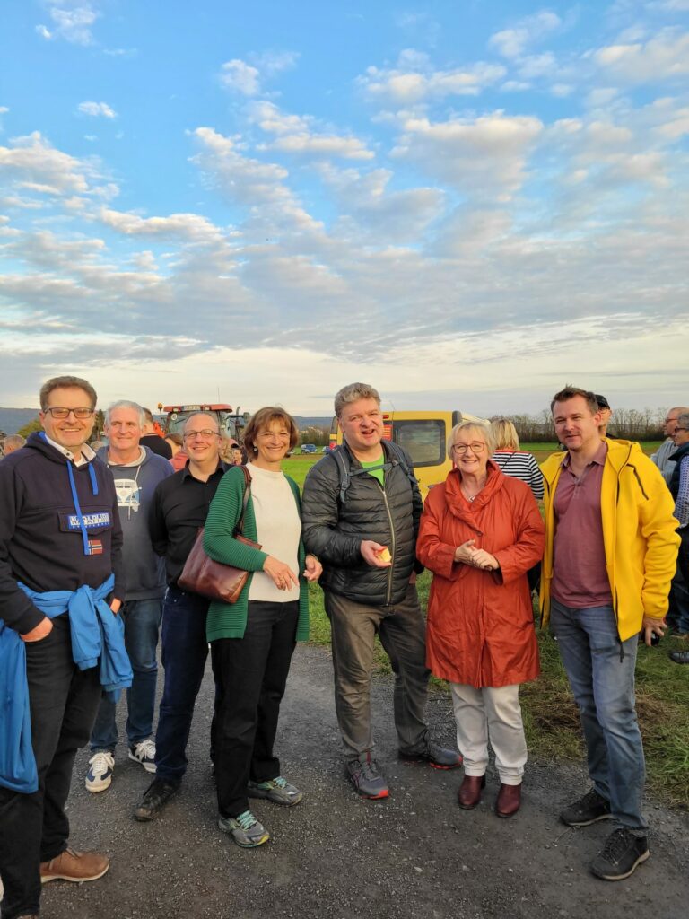 Güterbahntrasse: Landschaft und Felder nicht unnötig zerschneiden!