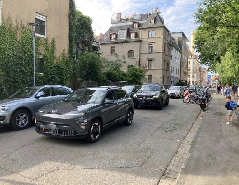 Sichere Schulwege durch Schulstraßen